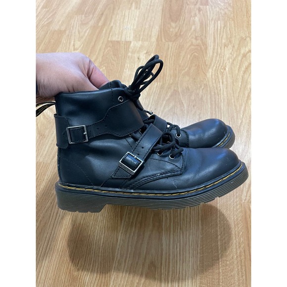 Dr. Martens combat boots - Picture 2 of 5